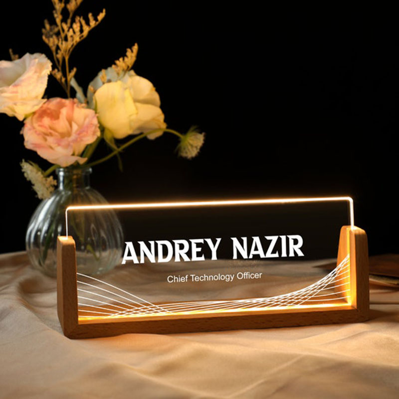 Anpassbares, personalisiertes, – Desk Name Plate Bewertung und Preis